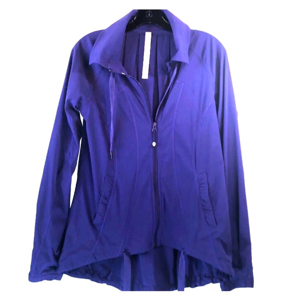 Lululemon lightweight jacket in size 6